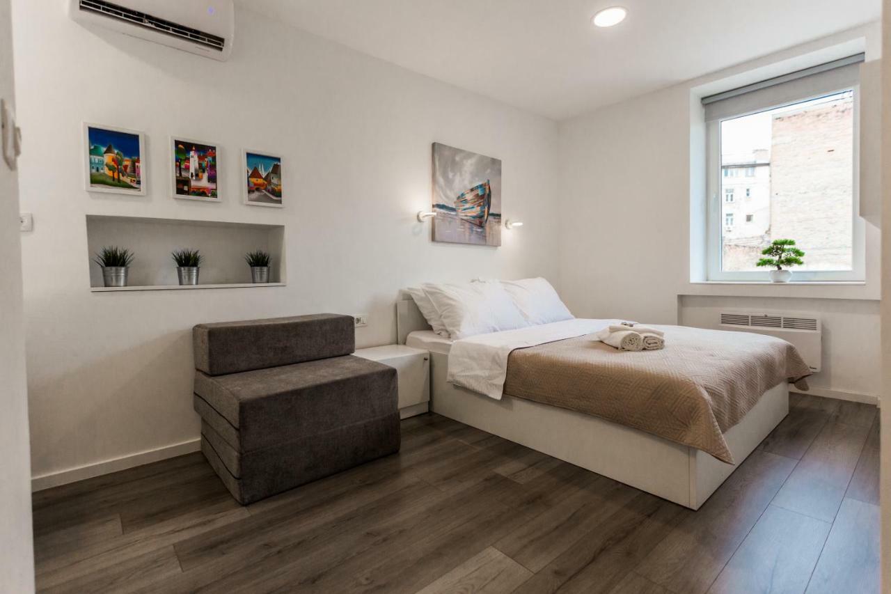 King'S Street Apartments Загреб Екстериор снимка